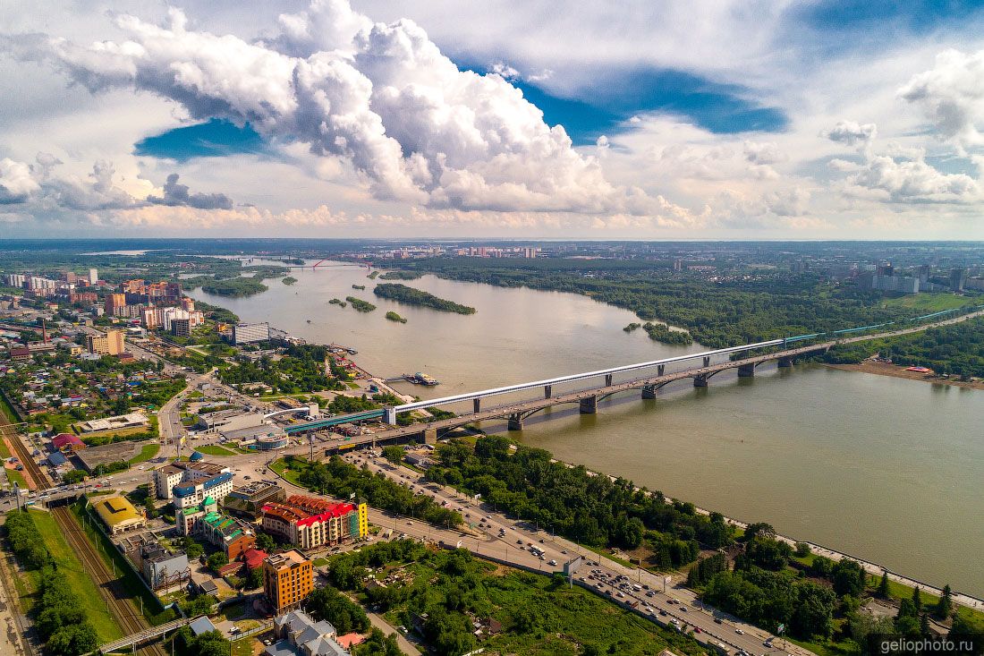 Речной вокзал в Новосибирске с высоты фото