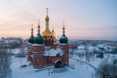 Храм Иоанна Кронштадтского в Берёзовском фото