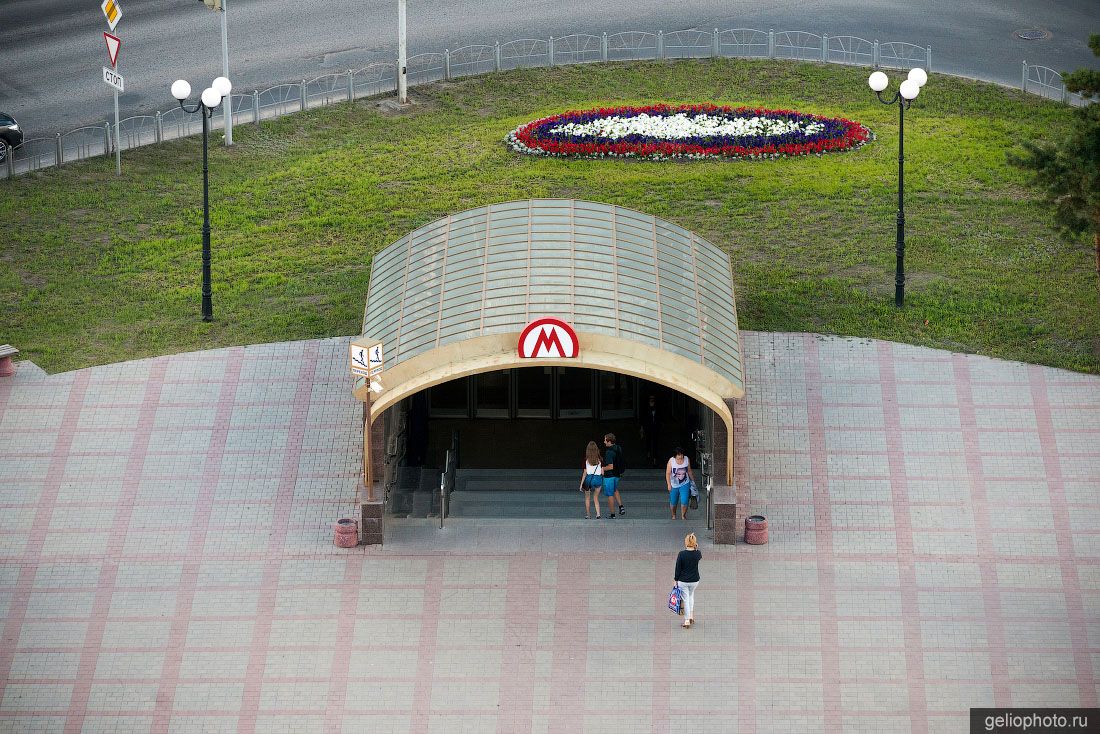 Станция метро библиотека Пушкина в Омске фото