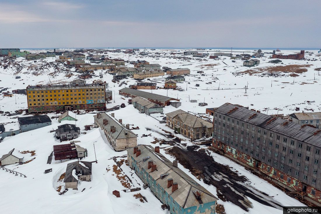 Посёлок Диксон с высоты зимой фото