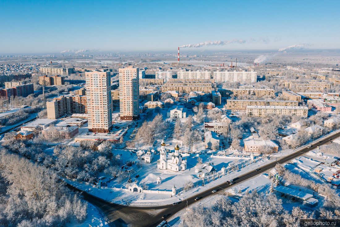 Церковь во имя Архистратига Михаила в Новосибирске зимой фото
