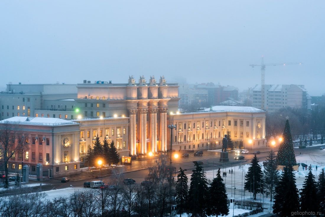 Оперный театр в Самаре зимой фото