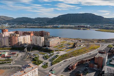 Комсомольский парк в Норильске с высоты фото