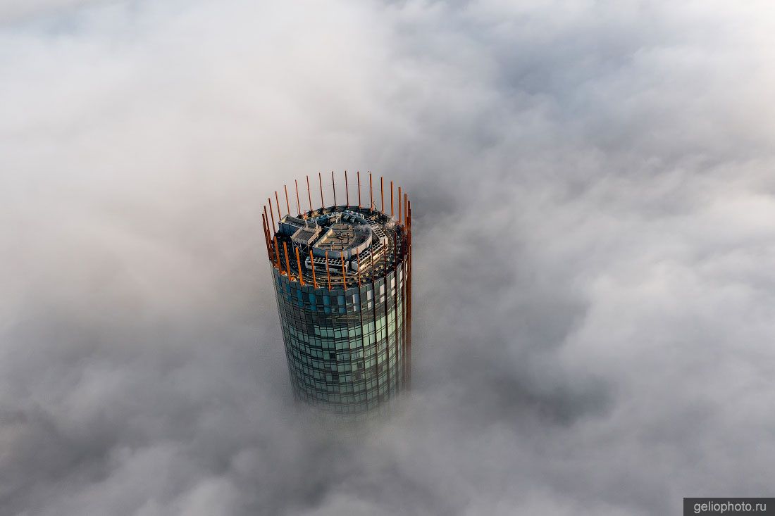 Башня Исеть в Екатеринбург-сити с высоты фото