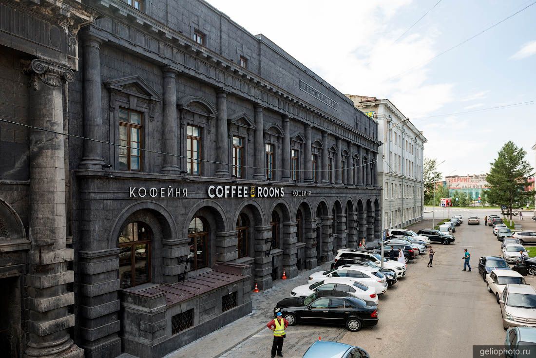 Офисный центр Треугольник в Омске фото