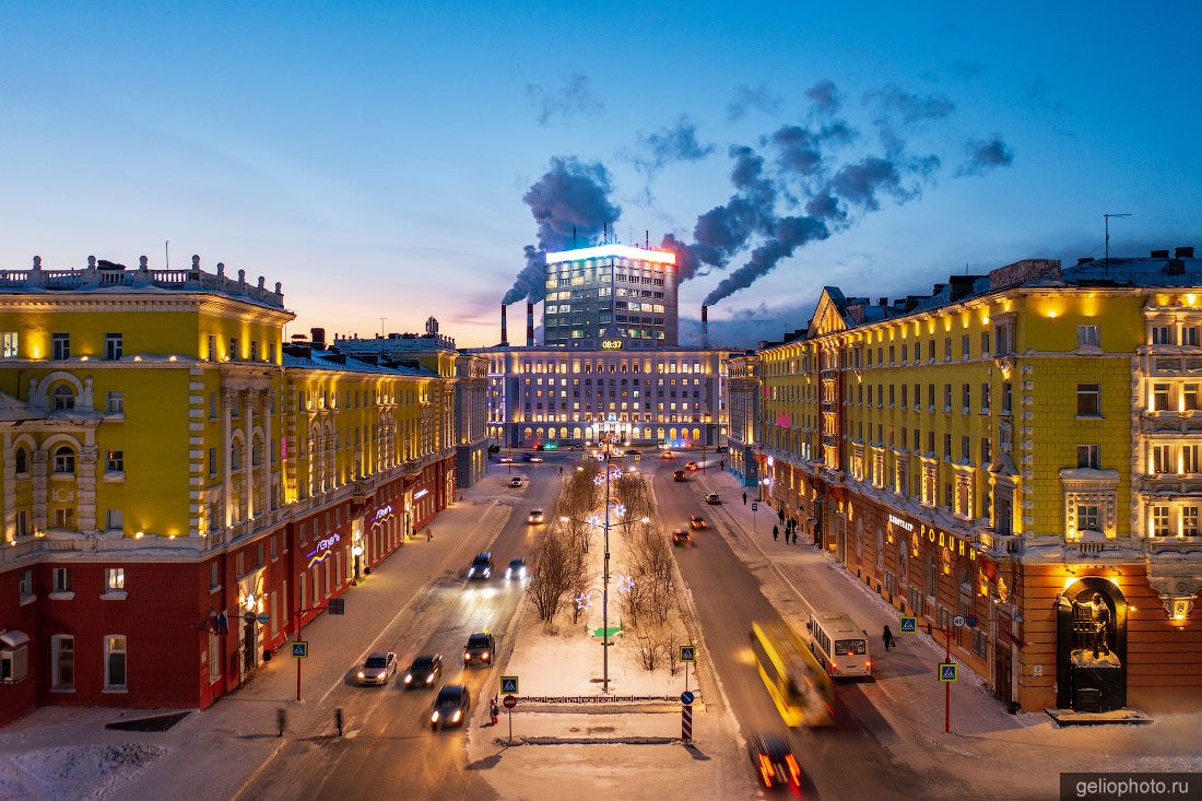 Ленинский проспект в Норильске зимой фото