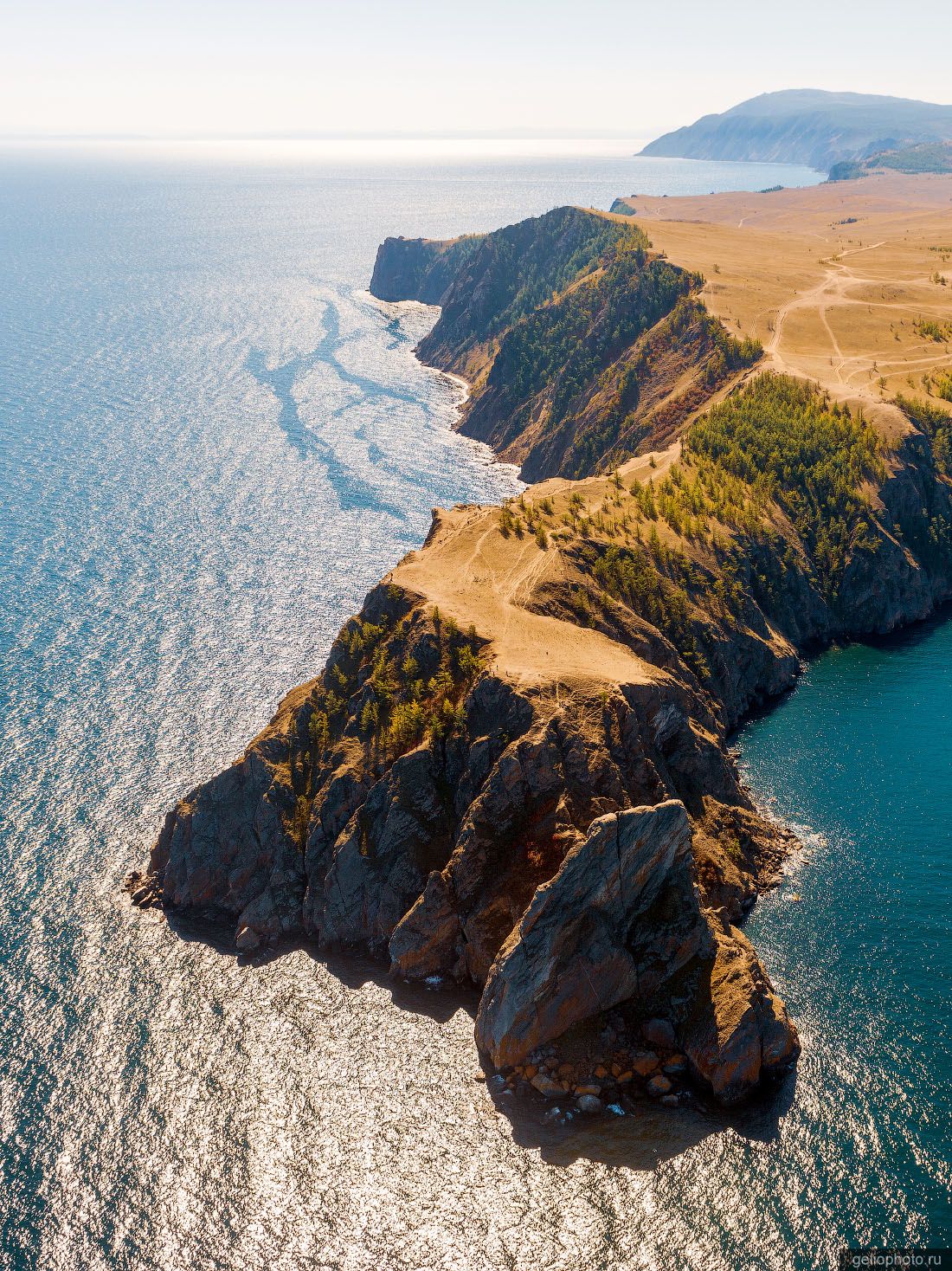 Мыс Хобой на Байкале с высоты фото