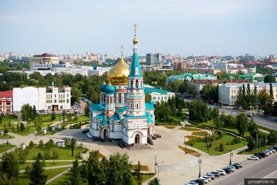 Свято-Успенский кафедральный собор в Омске фото