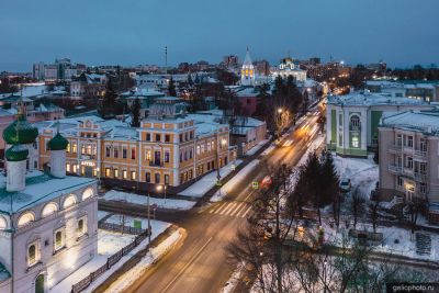 Вечерняя улица Константина Иванова в Чебоксарах фото