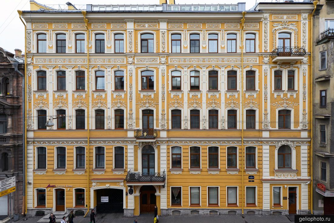 Текстура дома на Жуковского 47 в Петербурге фото