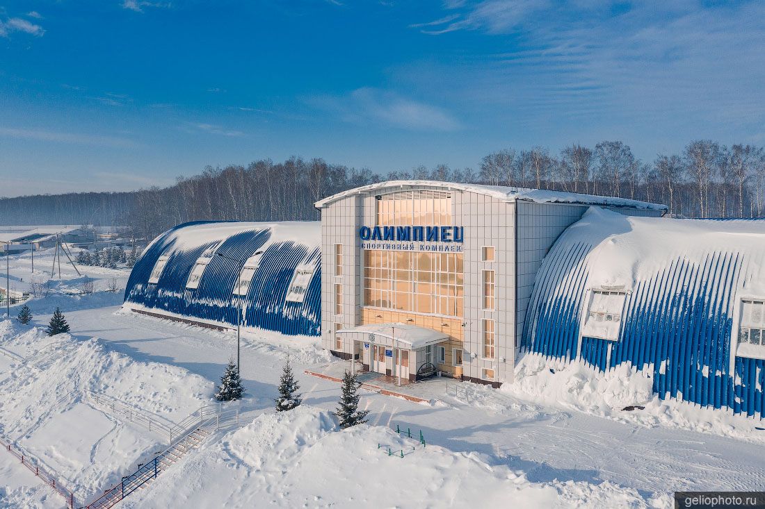 Спортивный комплекс Олимпиец в Верх-Чебуле фото