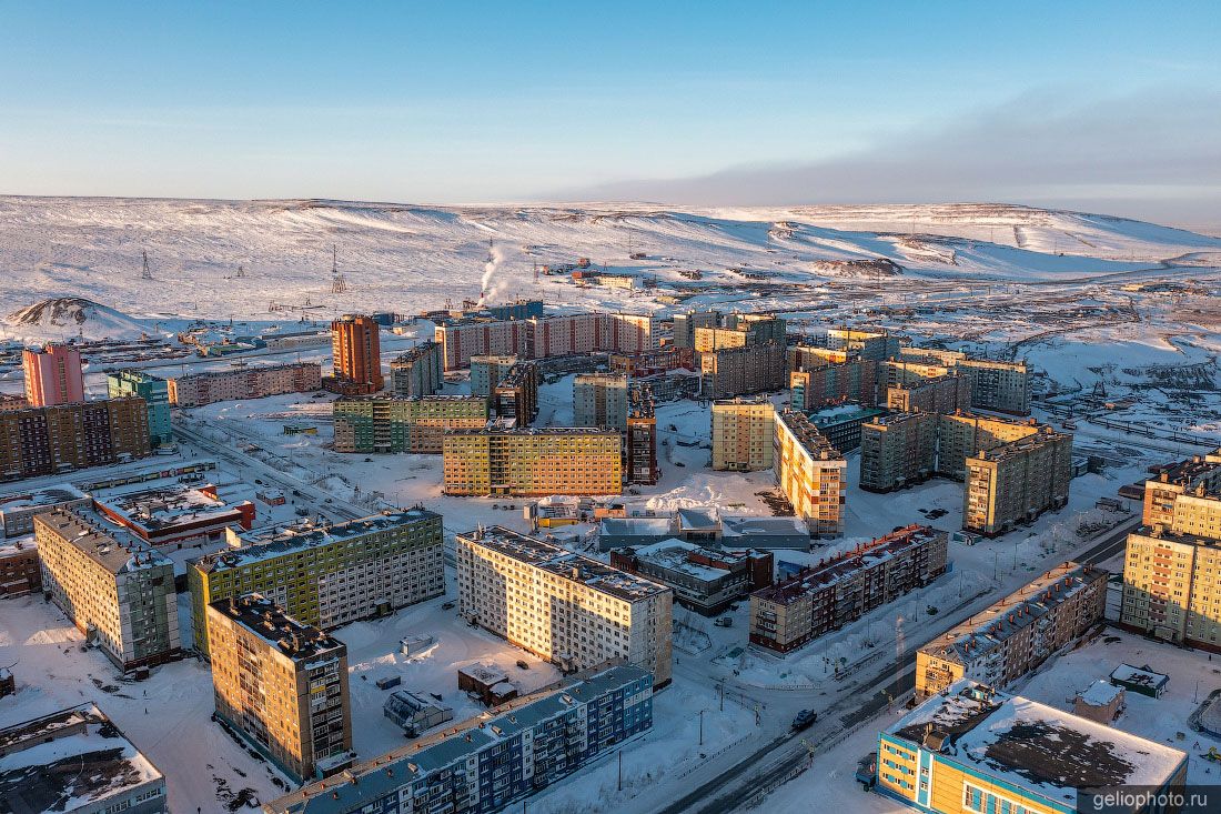 Район Талнах в Норильске зимой фото