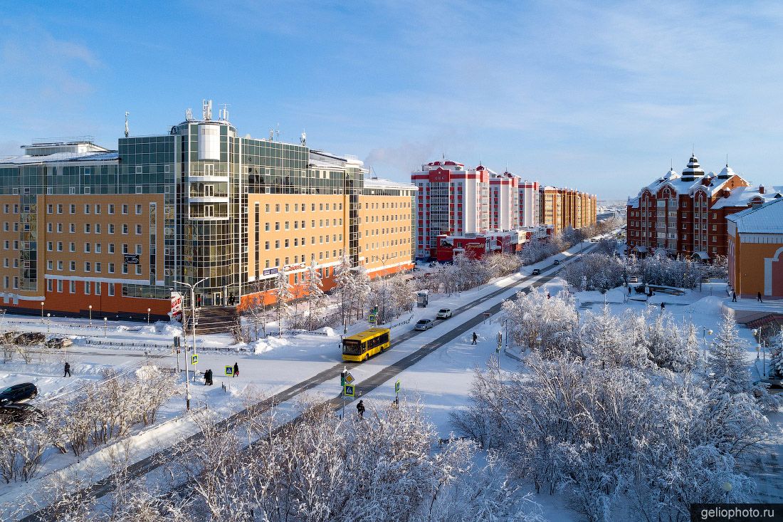 Улица Республики в Салехарде зимой фото