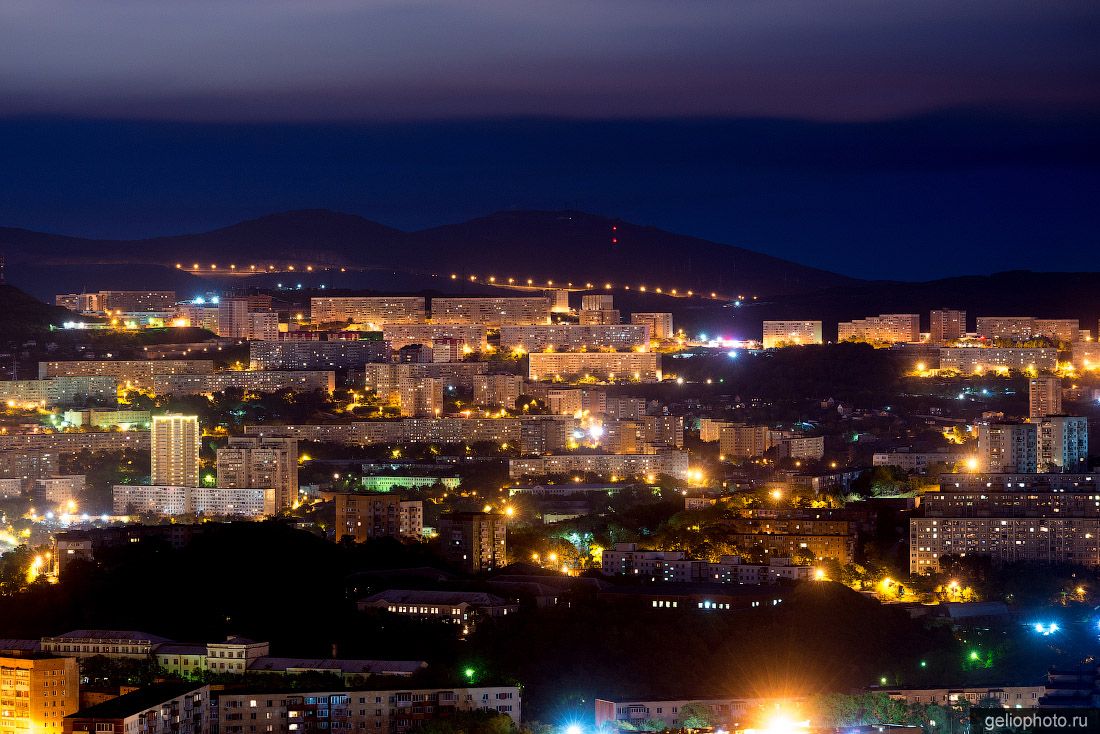 Сопка Комарова во Владивостоке вечером фото