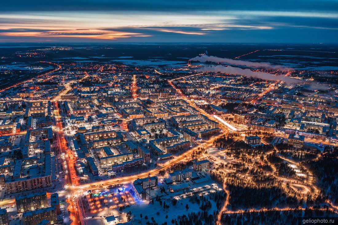Ноябрьск с высоты вечером фото