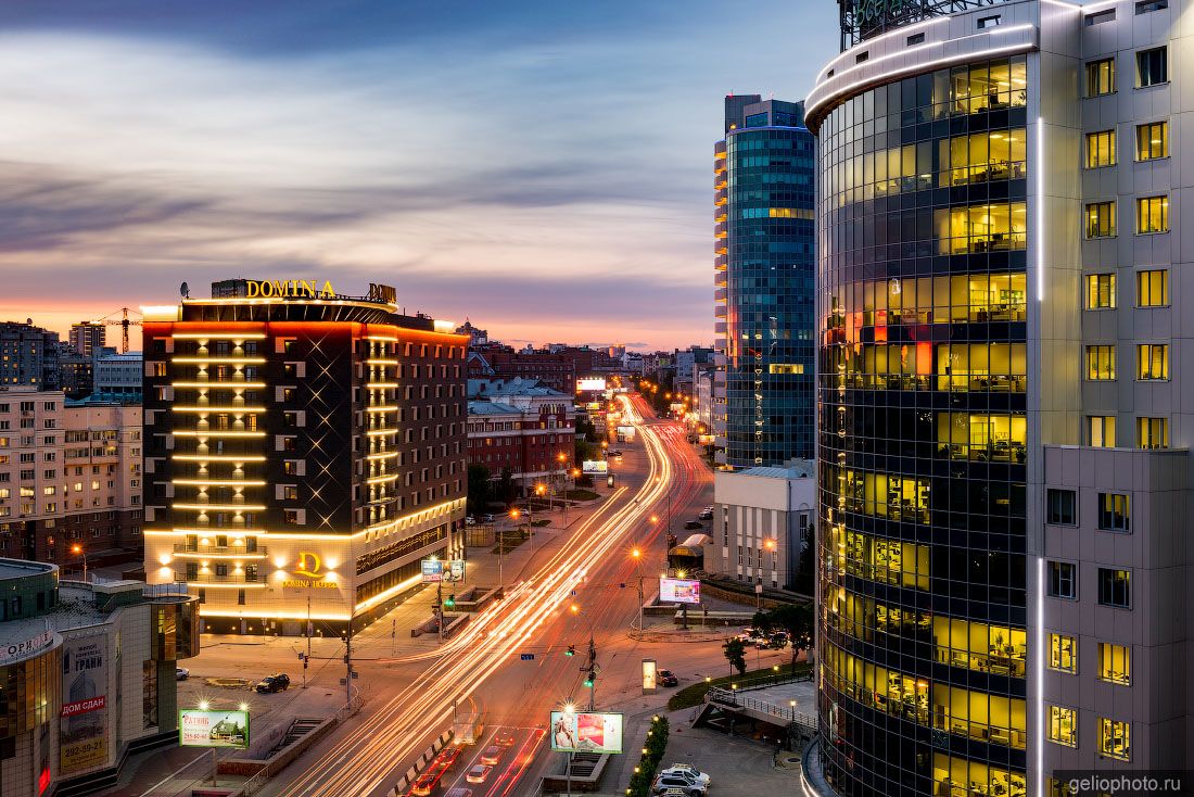 Проспект Димитрова в Новосибирске вечером фото