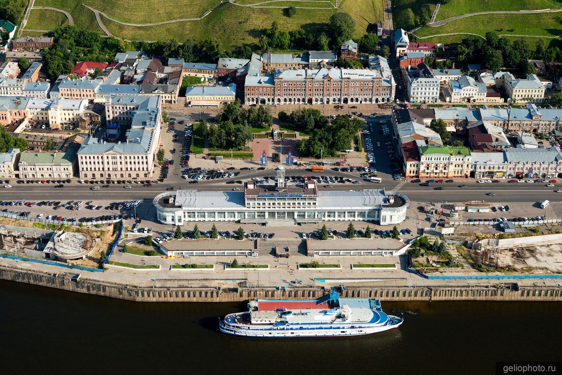 Речной вокзал в Нижнем Новгороде с высоты фото