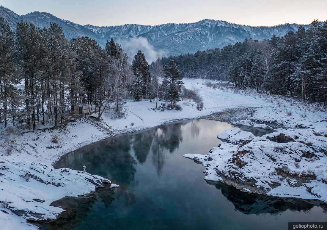 Голубые озёра на реке Катунь зимой фото