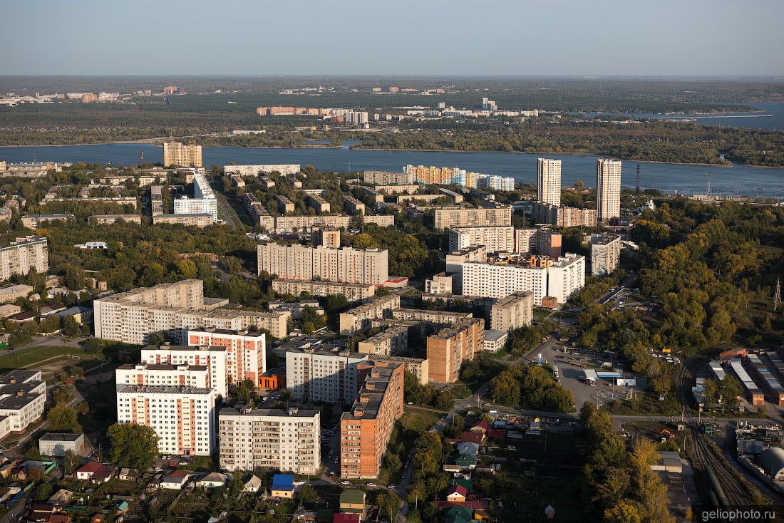 Микрорайон ОбьГЭС в Новосибирске летом фото
