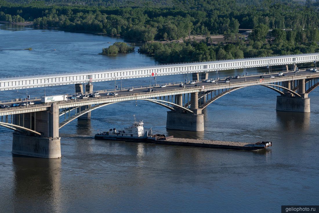Октябрьский мост в Новосибирске с высоты фото