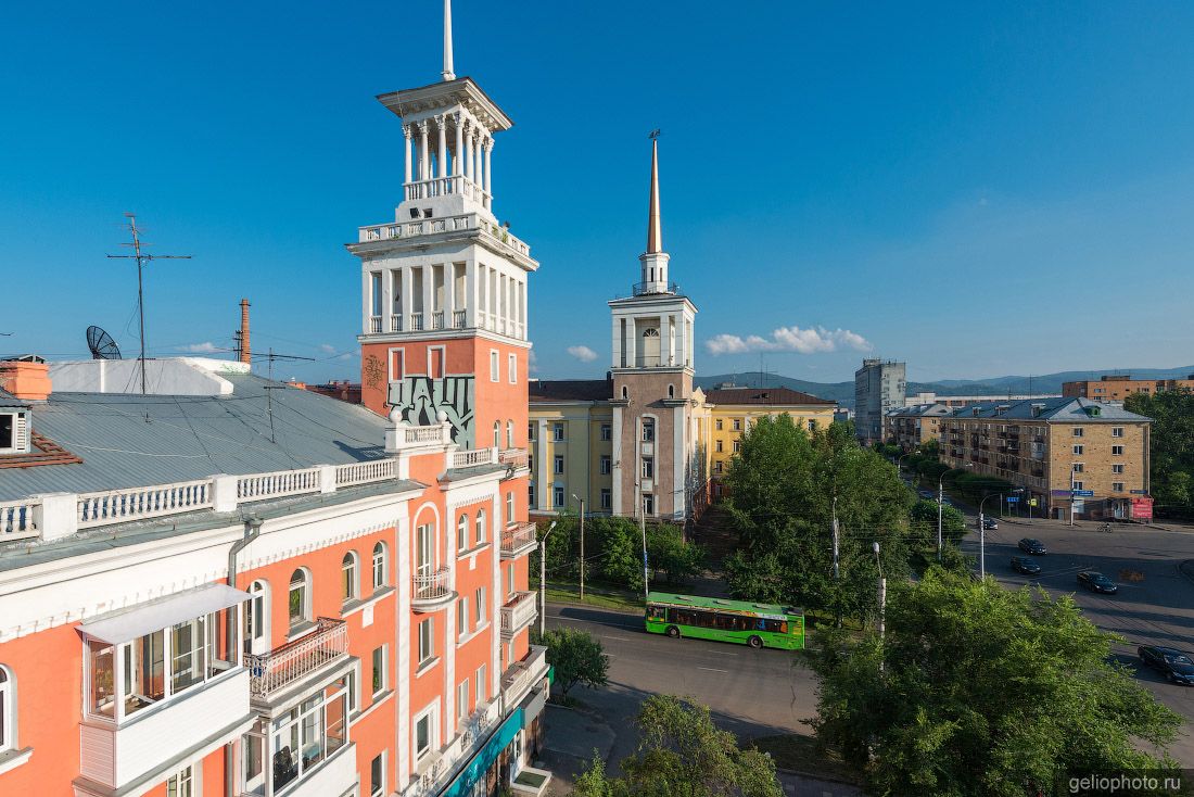 Башни Ворота города в Красноярске фото