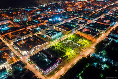 Администрация Красноярского края на площади Революции фото