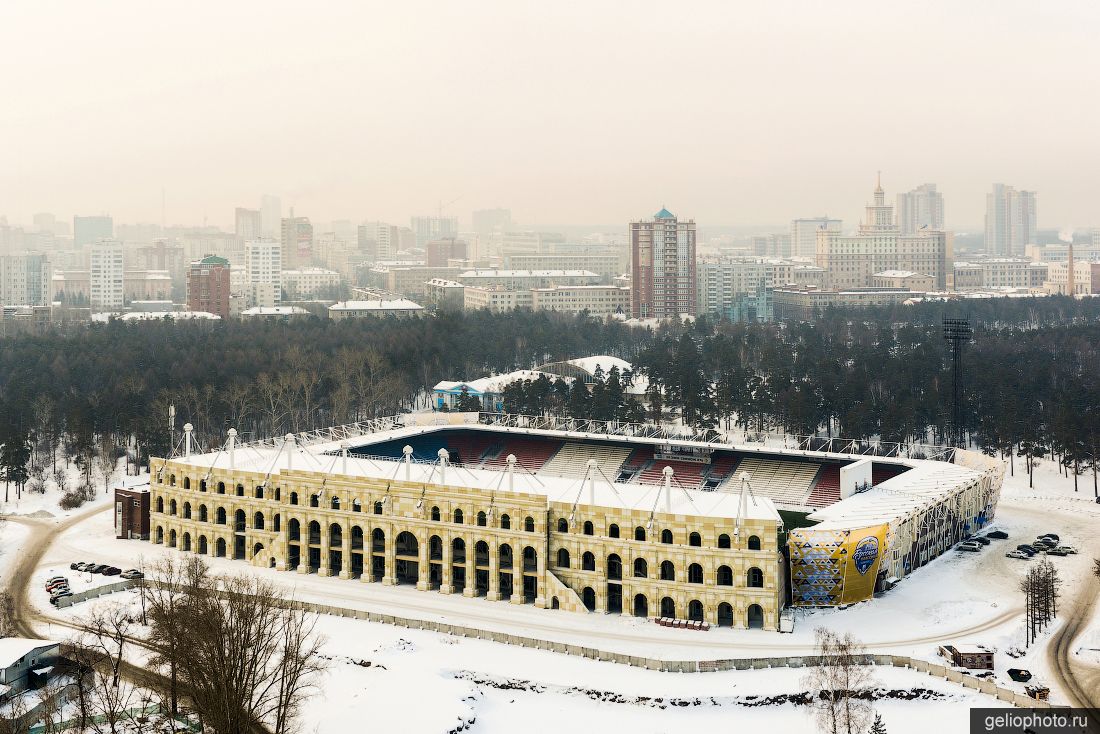 Стадион Центральный в Челябинске зимой фото