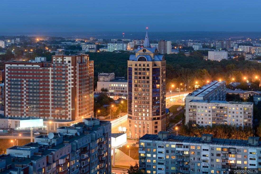 Жилой дом на улице Гоголя 44 в Новосибирске фото