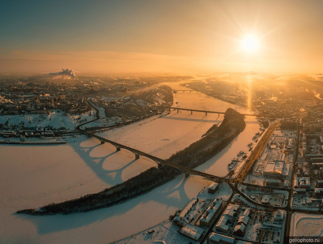 Ока в зимнем Нижнем Новгороде с высоты фото