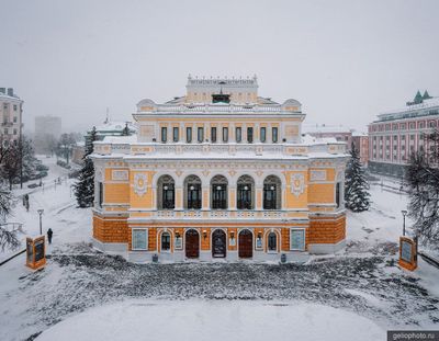 Театр драмы Горького в Нижнем Новгороде фото