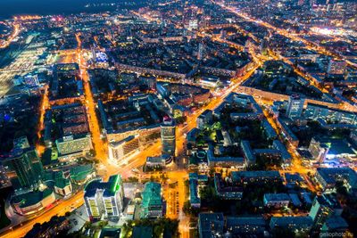 Ночной проспект Димитрова с высоты фото