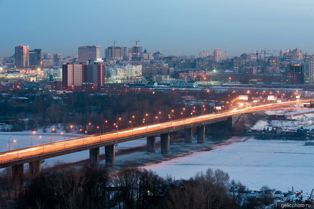 Димитровский мост в Новосибирске вечером фото