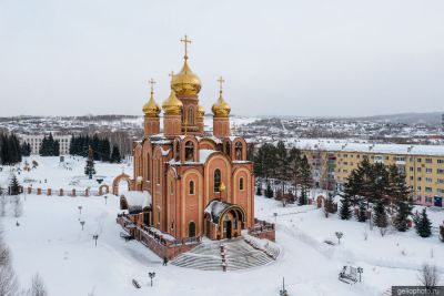Храм Святой Троицы в Осинниках фото