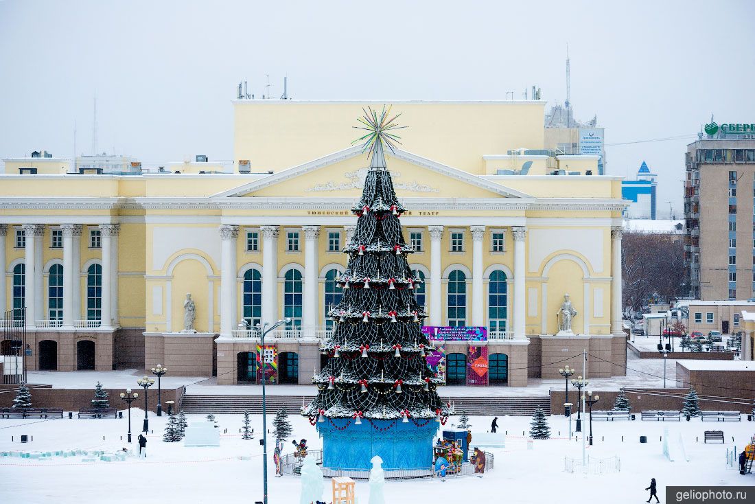 Зимняя площадь 400-летия Тюмени фото