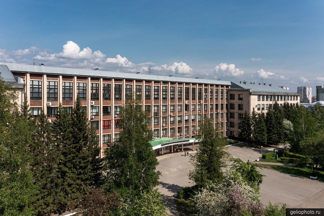 Алтайский технический университет Ползунова в Барнауле фото