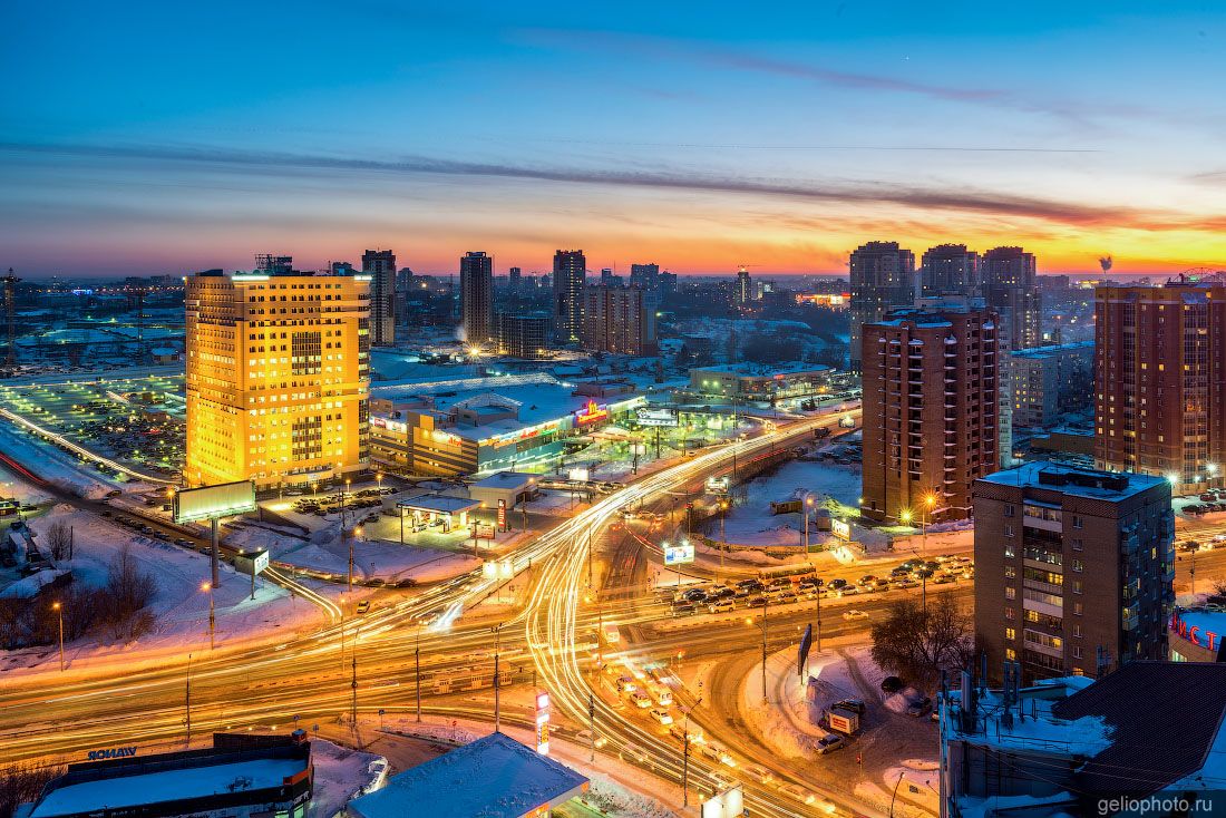 Пересечение Фрунзе и Кошурникова в Новосибирске фото