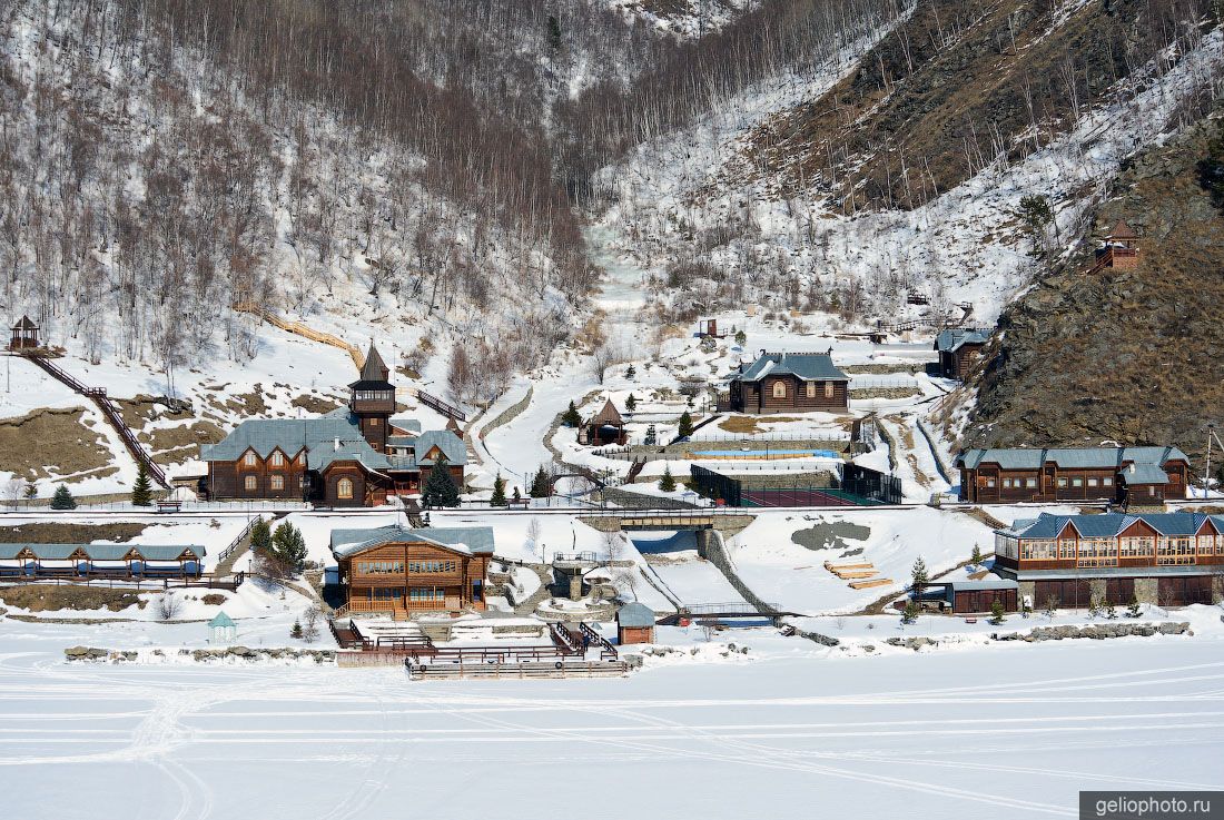 База Шарыжалгай на Байкале фото