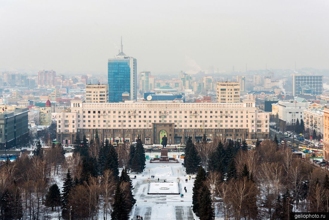 Площадь Революции в Челябинске фото