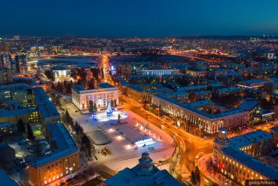 Площадь Советов в Кемерово ночью с высоты фото