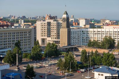 Театральная площадь в Красноярске фото