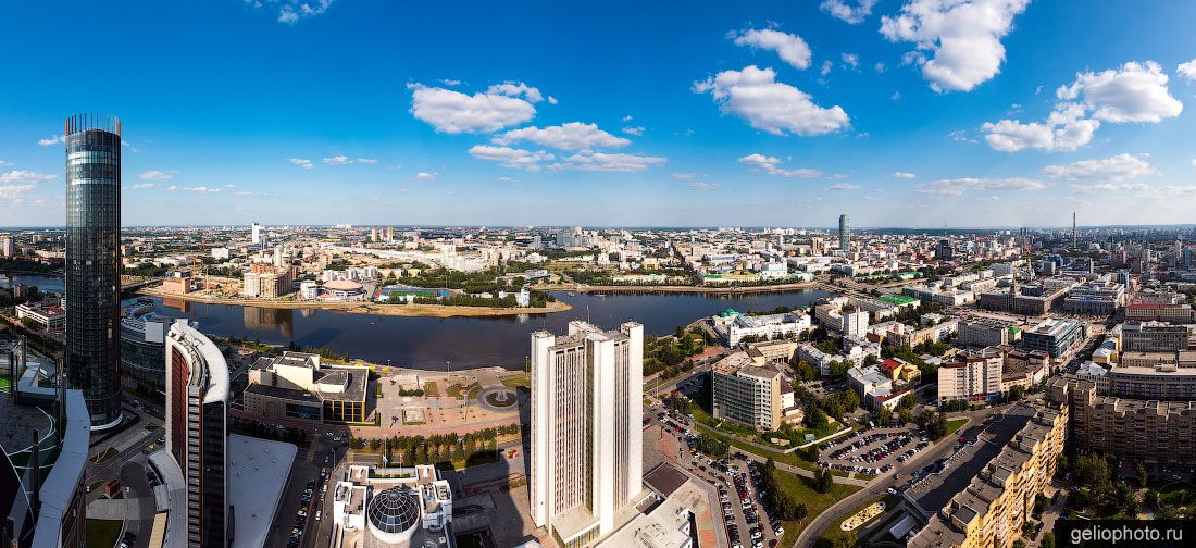 Панорама Екатеринбурга летом с высоты фото