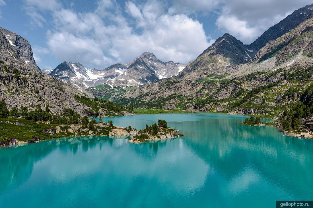 Озеро Дарашколь на Алтае летом фото