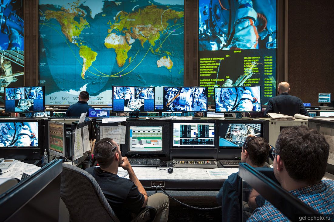 Операционный зал ЦУП в Королёве фото