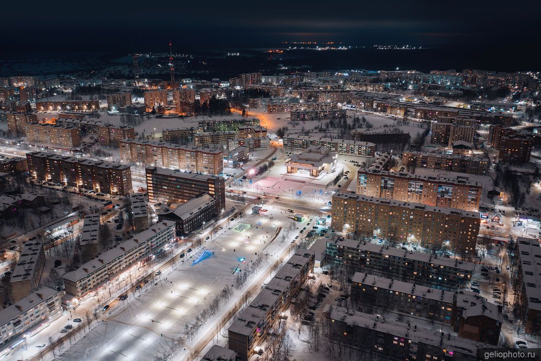 Комсомольская площадь в Ухте зимой фото