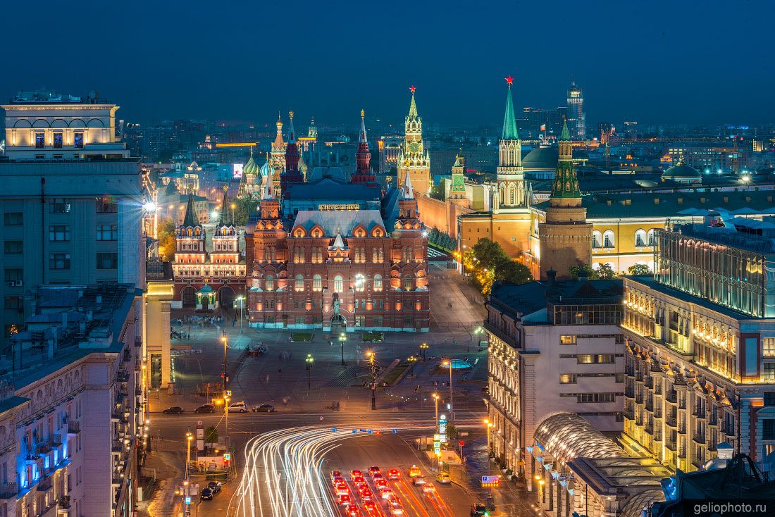 Манежная площадь в Москве фото