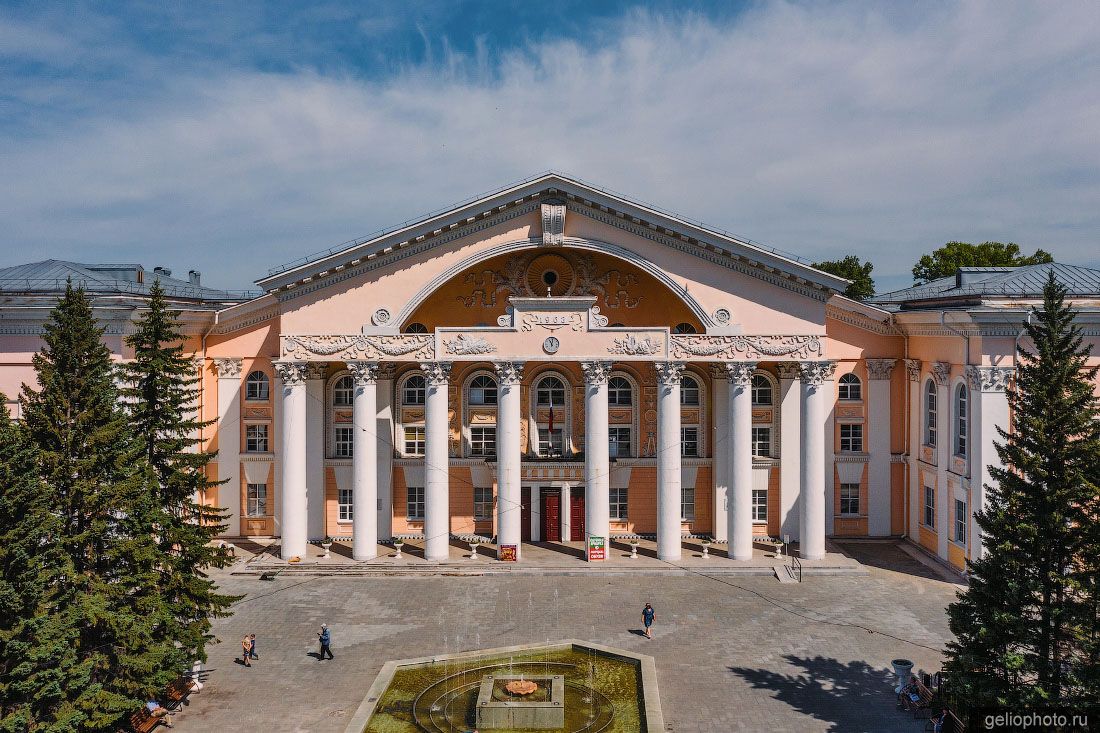 ДК Химик в Бийске фото
