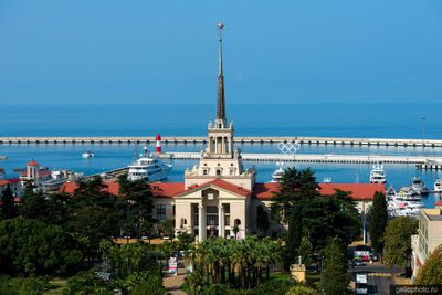 Морской вокзал в Сочи с высоты фото