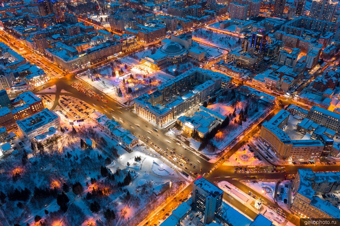 Площадь Ленина в Новосибирске зимой фото