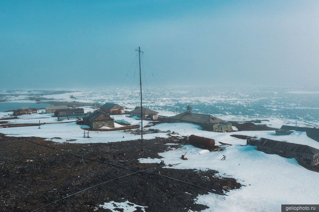 Антенная мачта на ОГМС мыса Челюскин фото