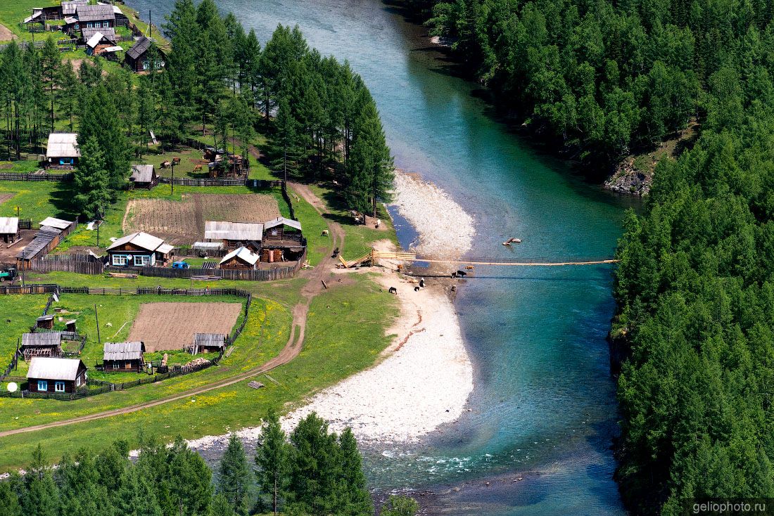 Мост через Гутару в Тофаларии фото